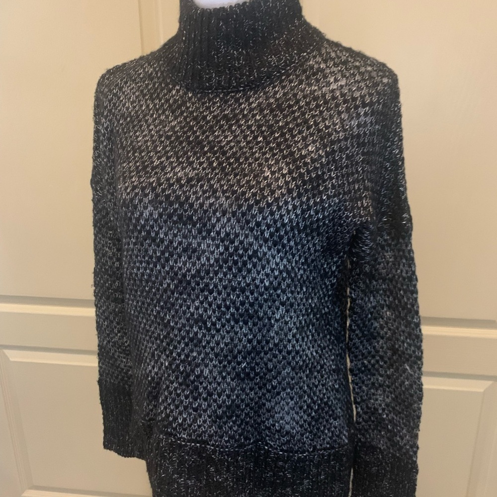 Theory Wool Blend Long Sleeve Hi Low Knit Sweater Small